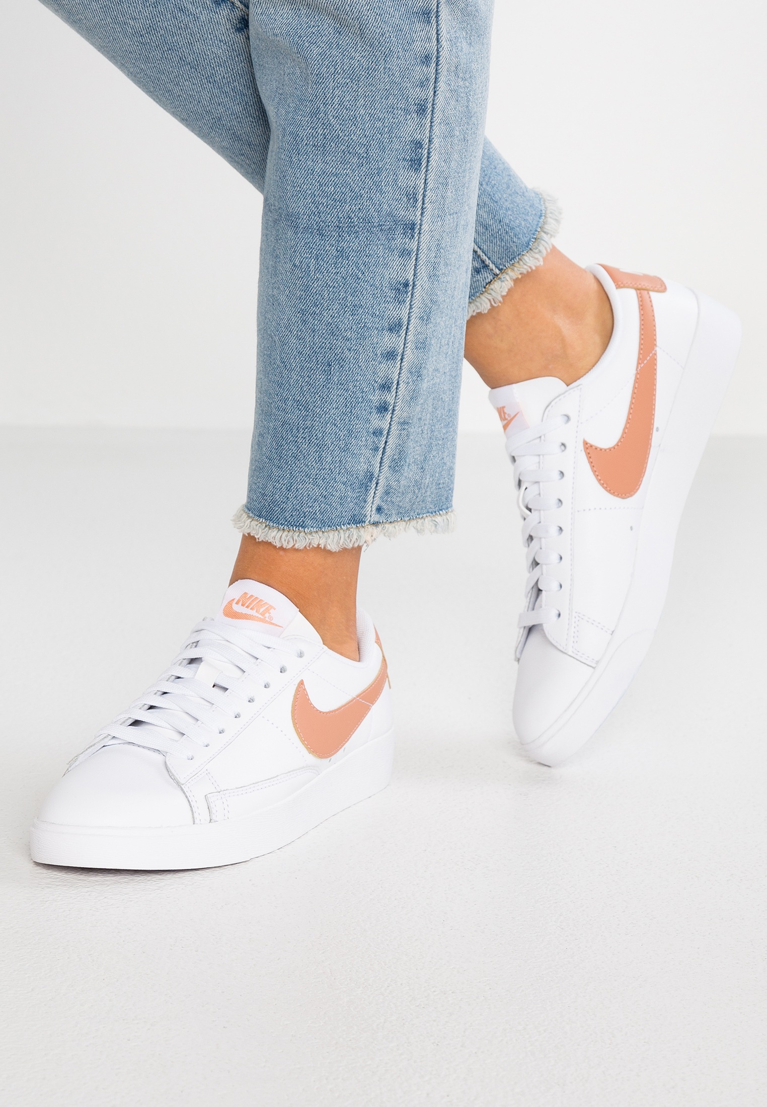 nike blazer rose basse